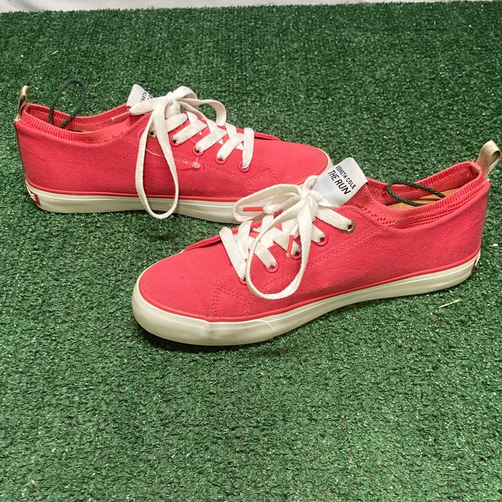 Kenneth Cole The Run Women’s Size 8.5 Shoes (OKPM-09-023)